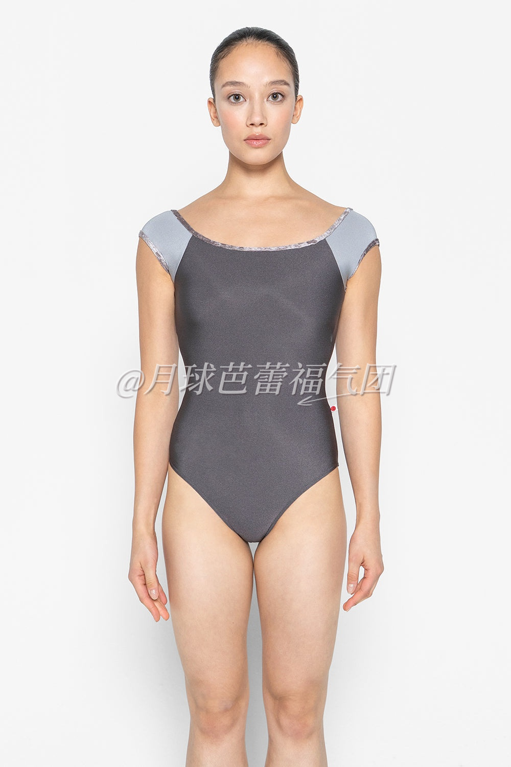 Wendy Nylon 女士/通用